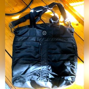 Lululemon Weekend/Gym/Carry-on Bag!